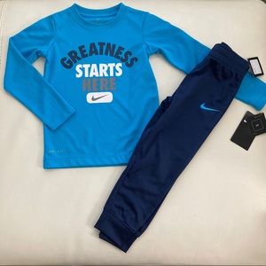 Nike long sleeve active pants set